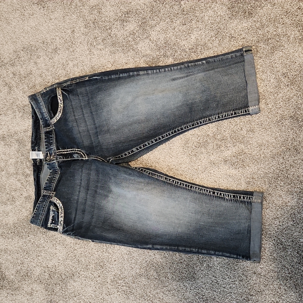 Maurices capris